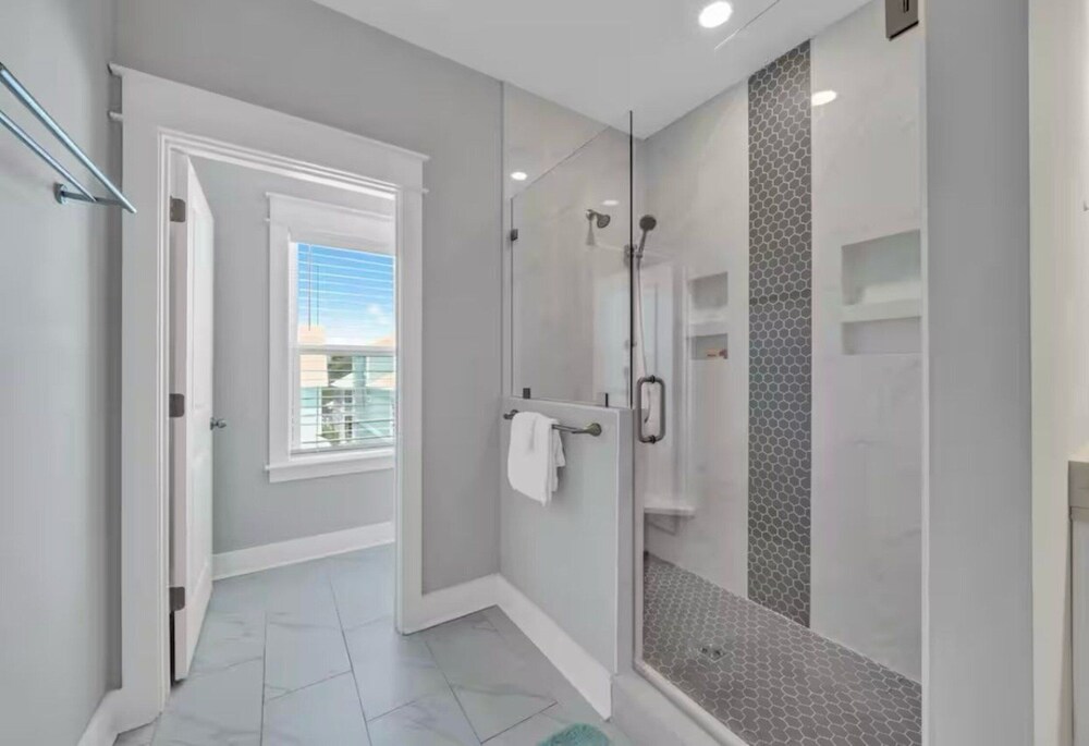 Pet Friendly Beach Retreat on 30a - Sleeps 14