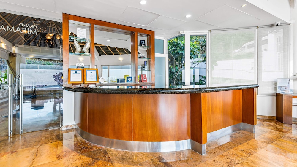 HOLT Grand Miramar Residences