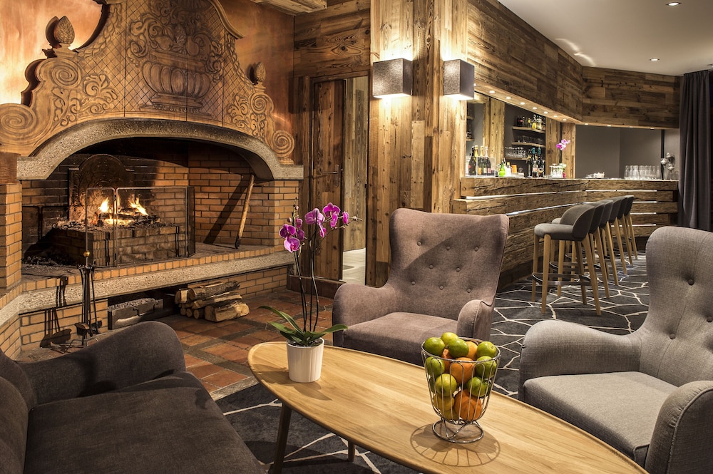 Huez Vacations - Hotel Le Pic Blanc - Property Image 10