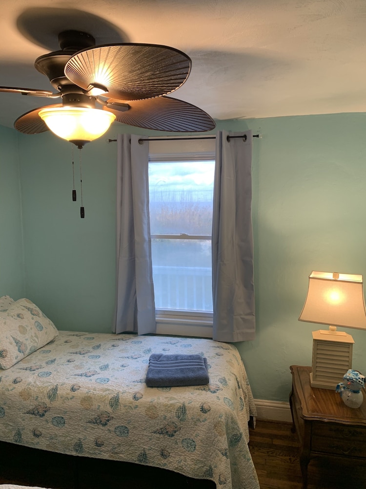 Beach Front On The Bay 3 Bedroom Bungalow