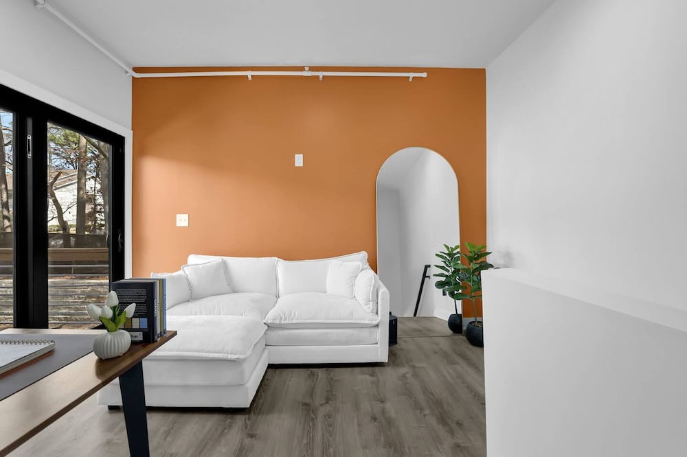 The Business Bungalow-5 Mins From Airport