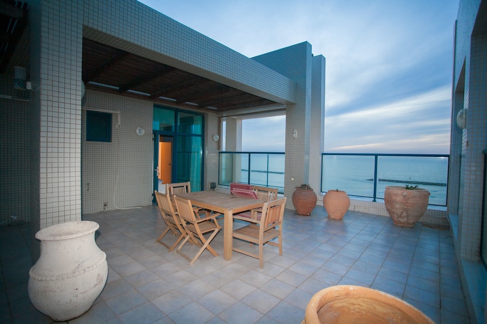 The Sea Apartments Tel Aviv by different locations
