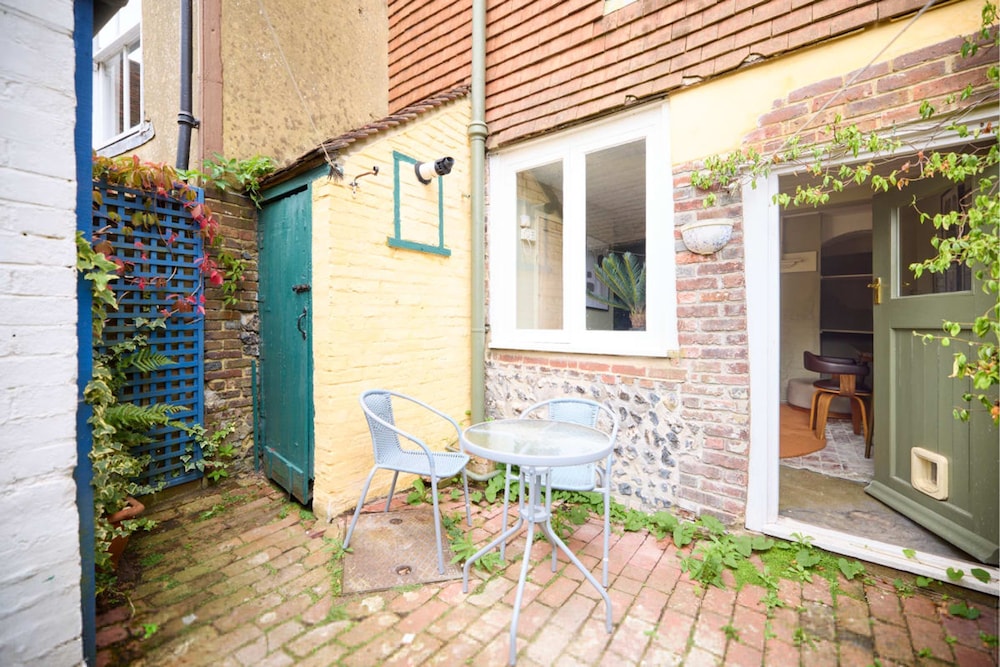 The Lewes Place - Contemporary 3bdr House With Patio