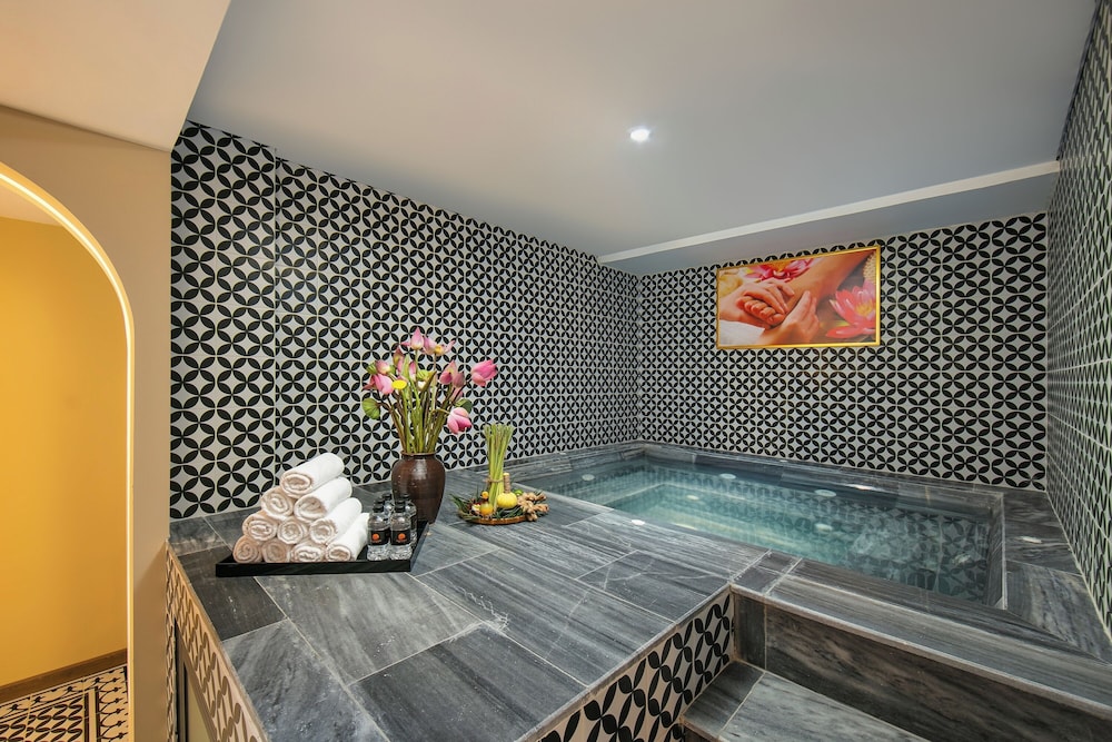 Grand Sunrise Palace Hoi An- A Luxury Indochine Hotel & Spa 72