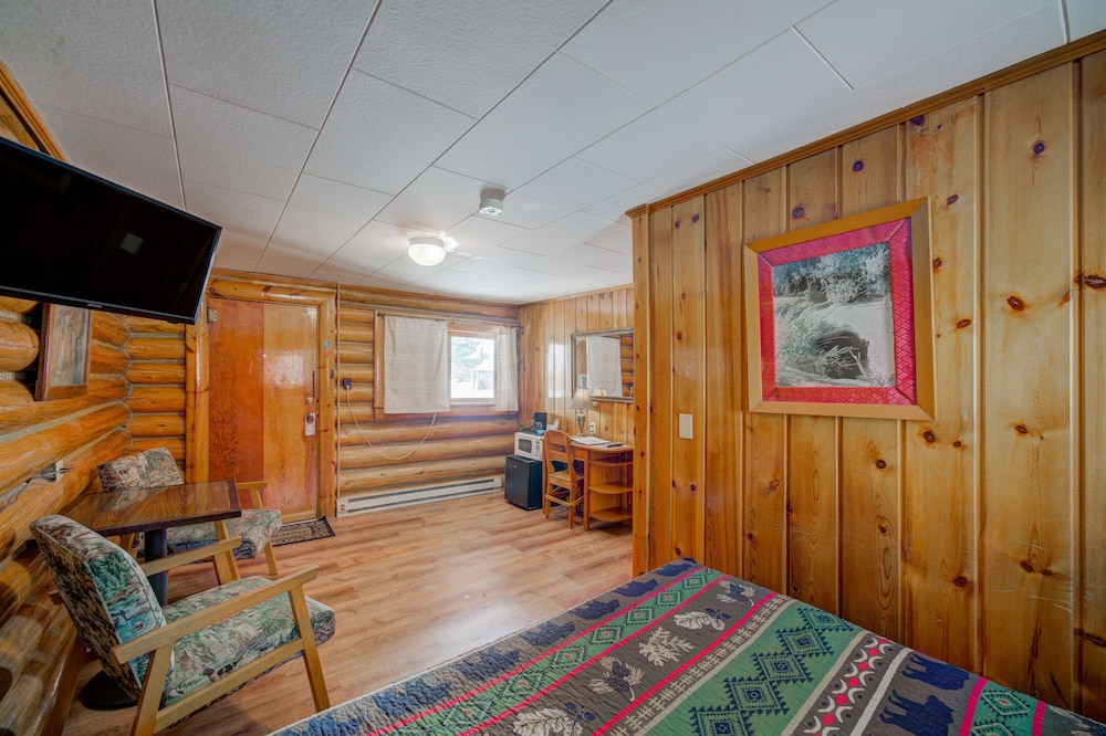 Sportsmans Lodge