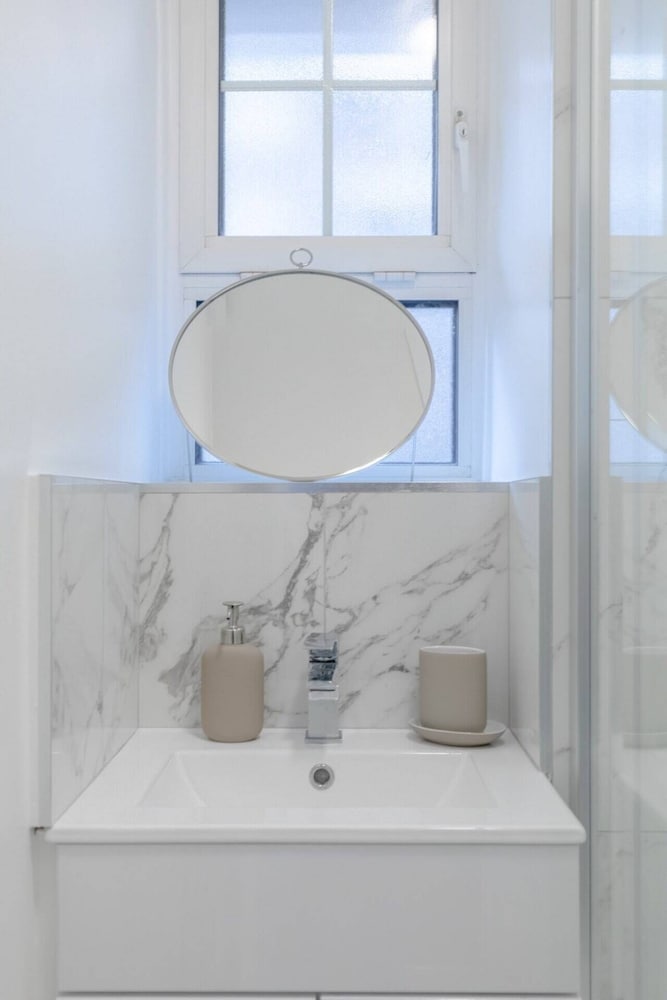 Central & Stylish 1BD Flat - 8mins to Greenwich!