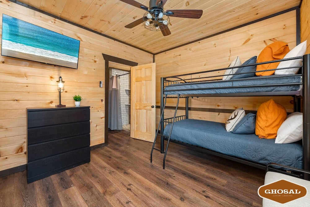 Summit Luxe Resort
