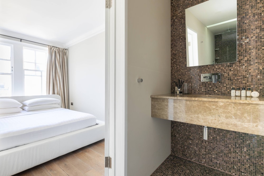 Hans Road II by Onefinestay