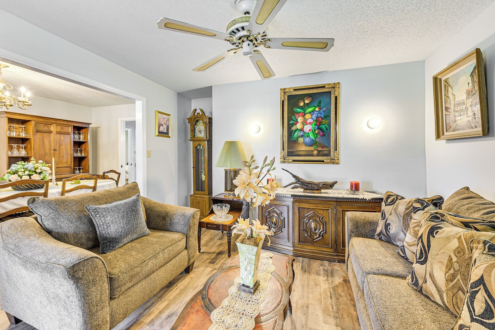 3 Mi to Dtwn Beaufort: Quiet Family Home w/ Yard
