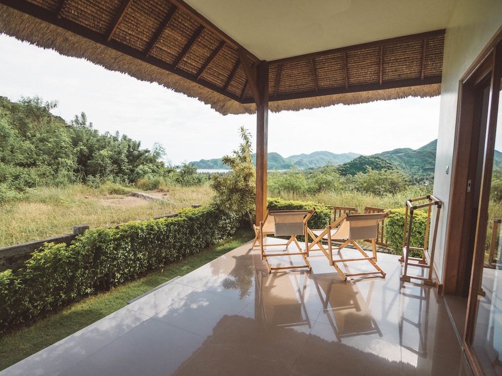 Mawun Raya Resort