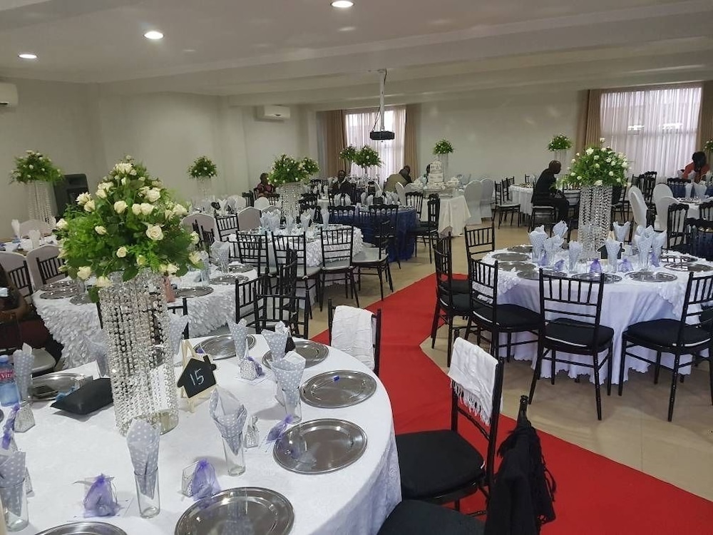 meeting & event spaces