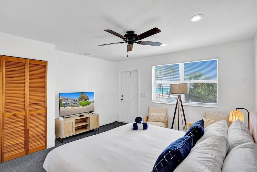 Marine Villas 7 in Hollywood