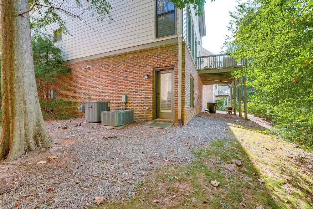 Pets Welcome! Spacious ATL Area Retreat w/ Deck