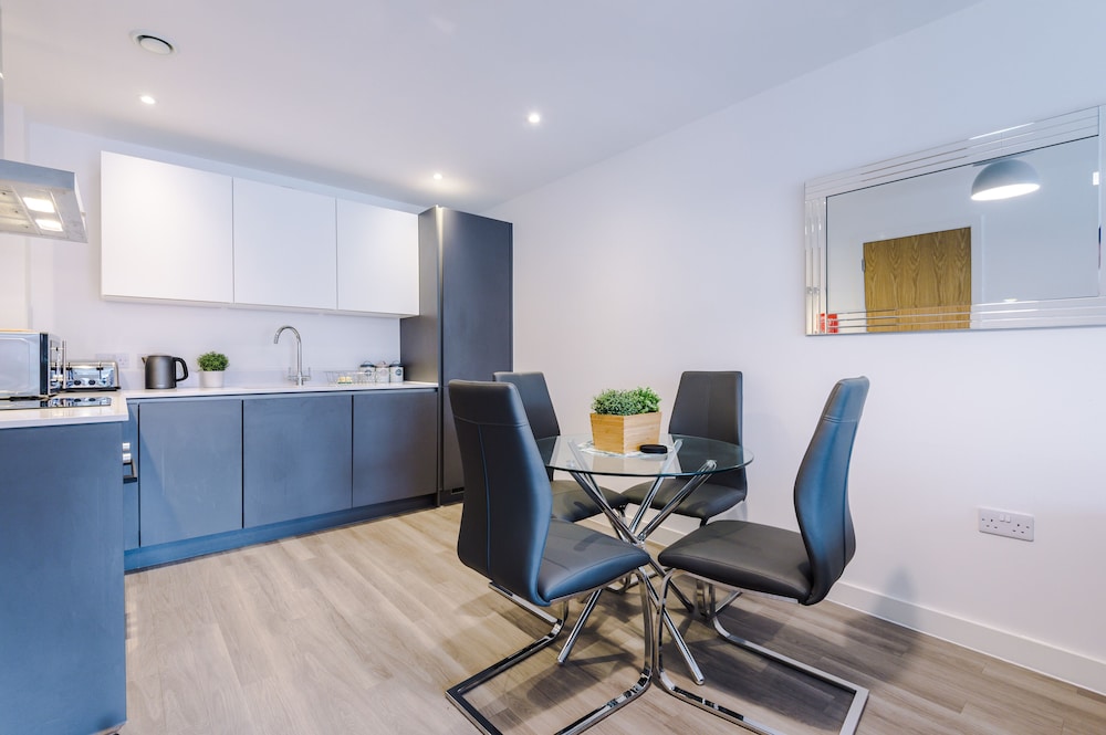 Hilltop Serviced Apartments - Northern Quarter view 5