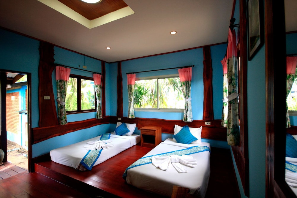 Baan Po Ngam Resort