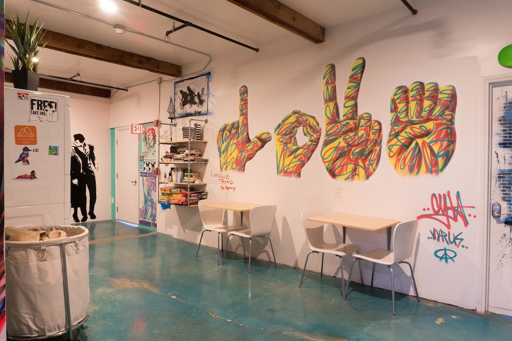 House of Trestles - Hostel
