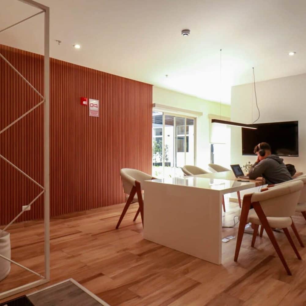 meeting & event spaces