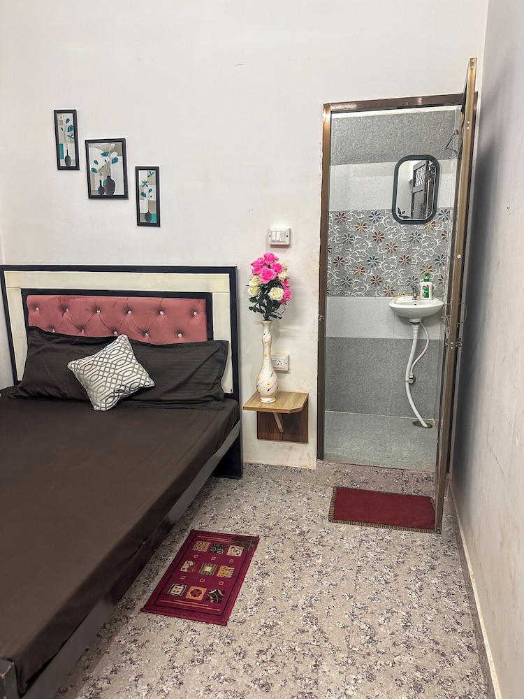 Shree KB Guest House