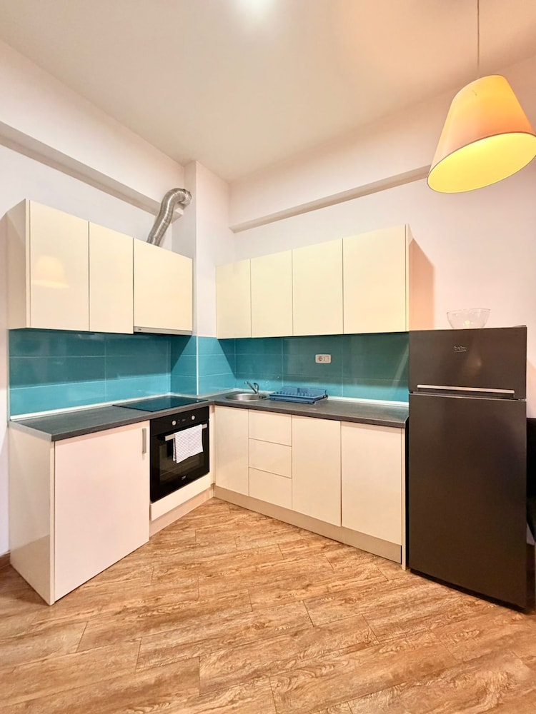 Orange Central Suites