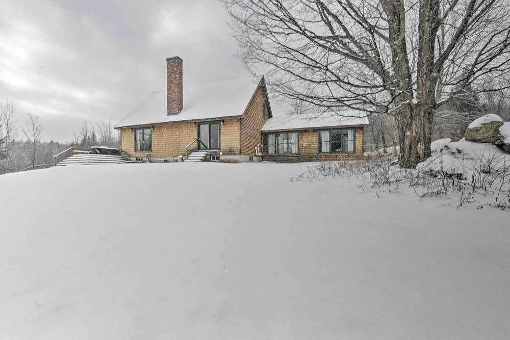 Upscale Montgomery Cabin, Near Jay Peak Resort! view 2