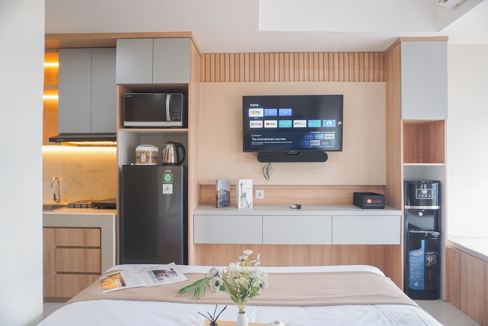 Comfy And Best Deal Studio At Pollux Chadstone Apartment