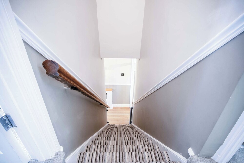 Overland Road 4 Bed House Mumbles