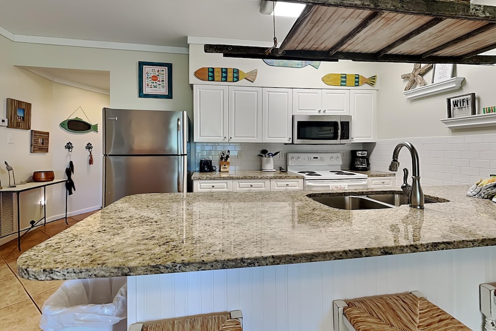 Tradewinds by Southern Vacation Rentals