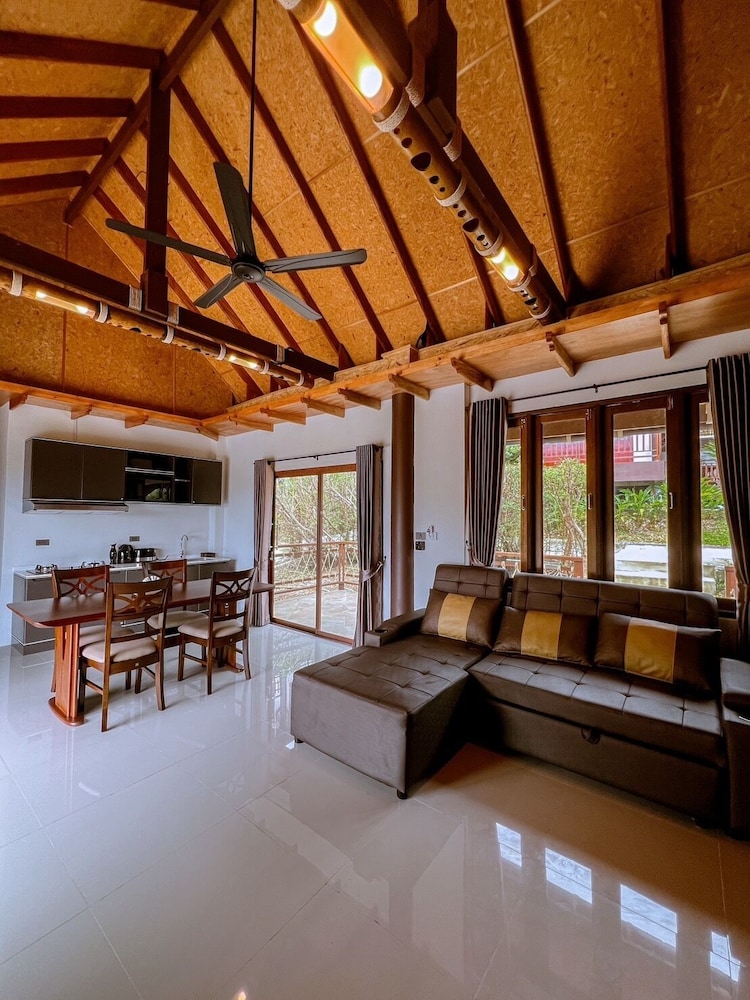 Puteri Lanta Family Villas