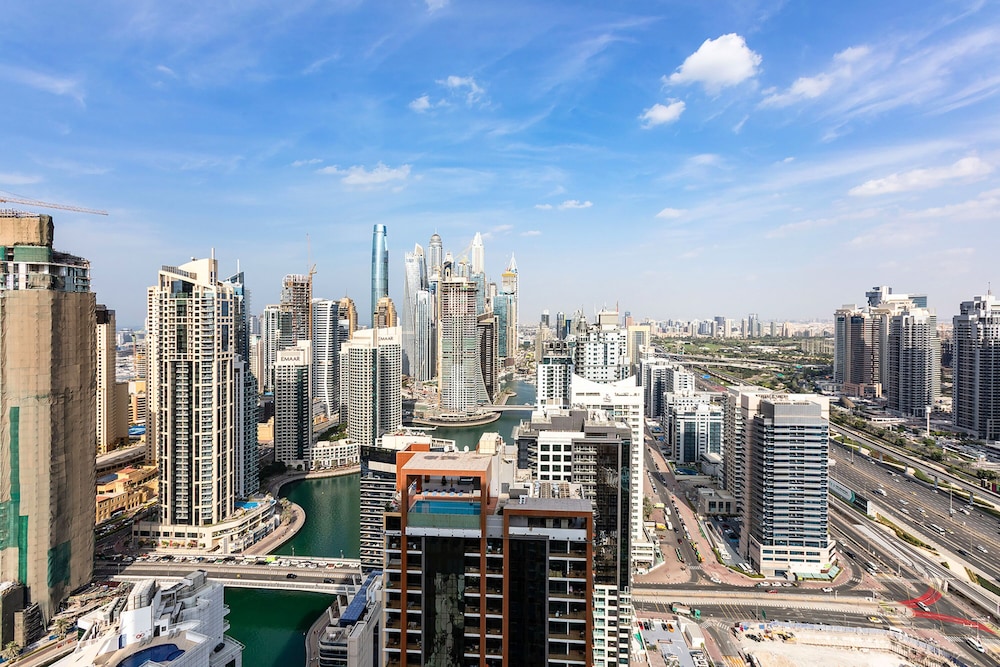 Marriott 1BR Apartment with Marina View