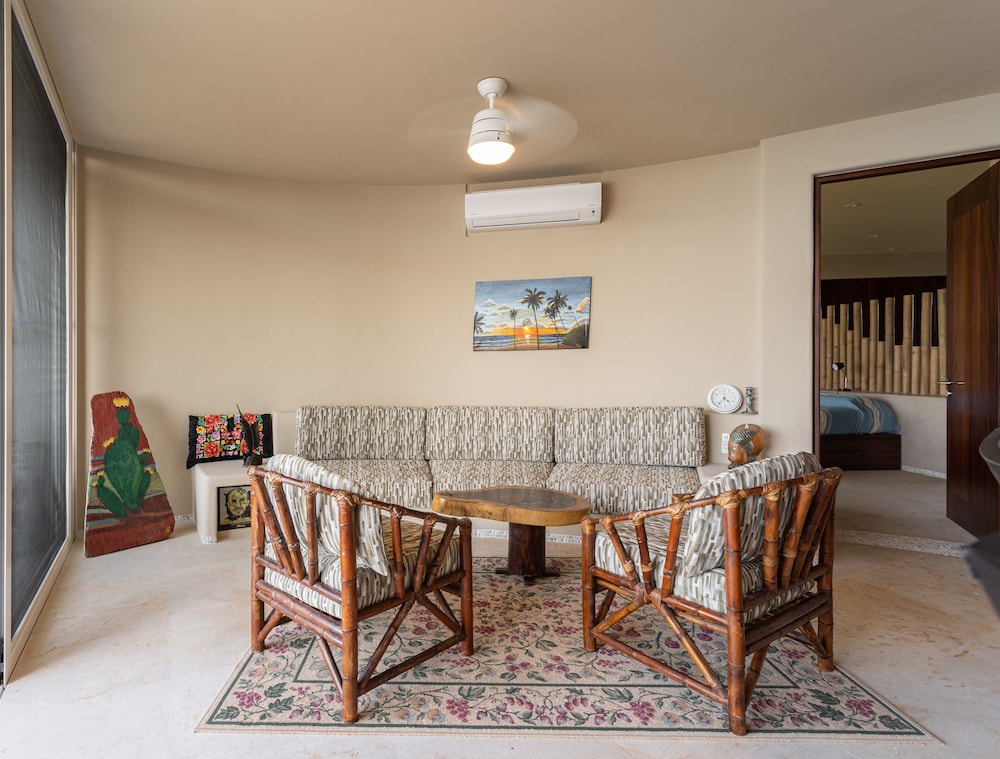 Punta Majahua Condos