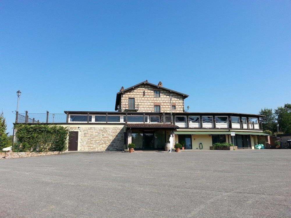 Monferrato Resort