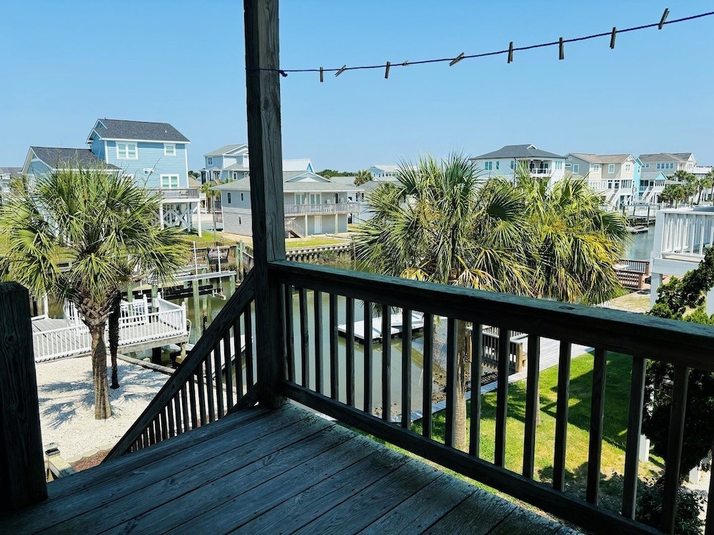 Seascape - 3 Br Home