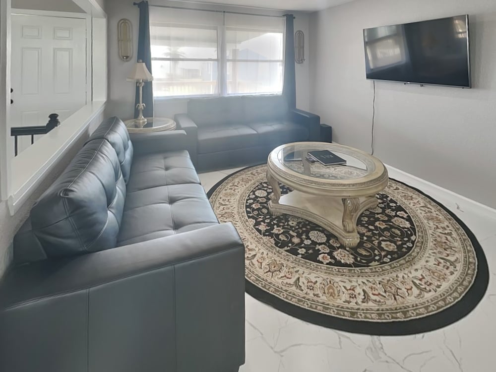 Ocean Oasis by Ryson Vacation Rentals