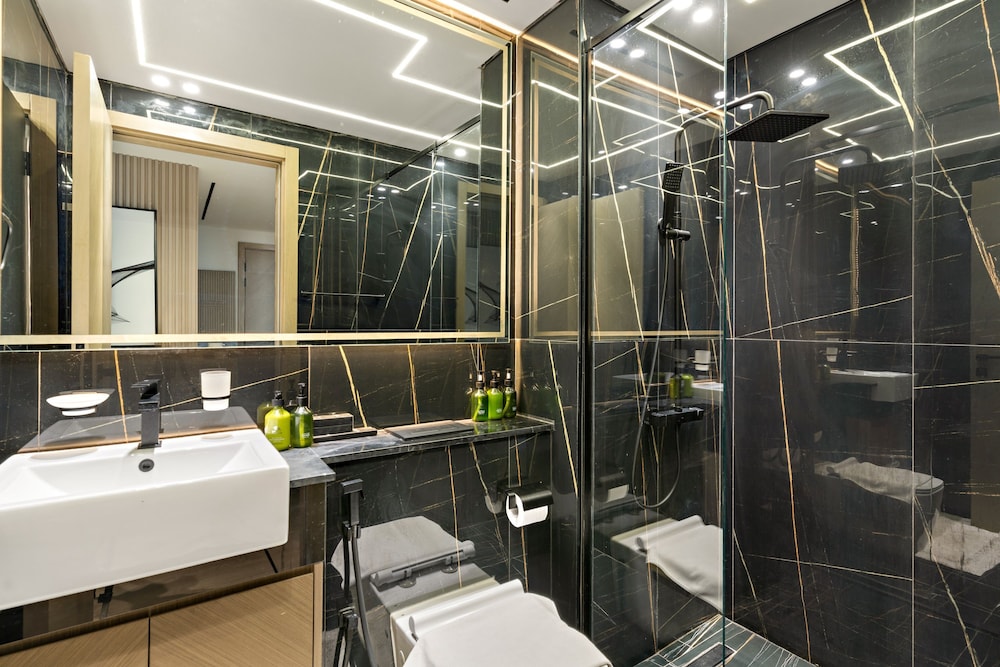 Binghatti Crescent - 202 2BD