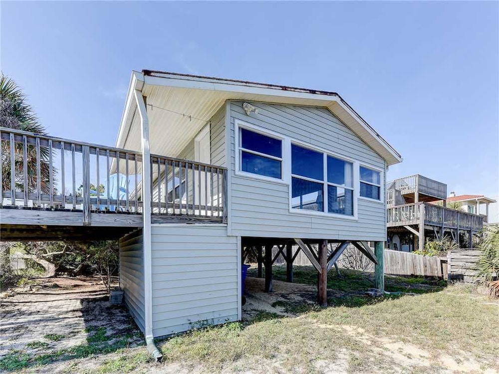 Pounds Cottage, 1 Bedroom, Ocean Front, Pet Friendly, Sleeps 5 view 2