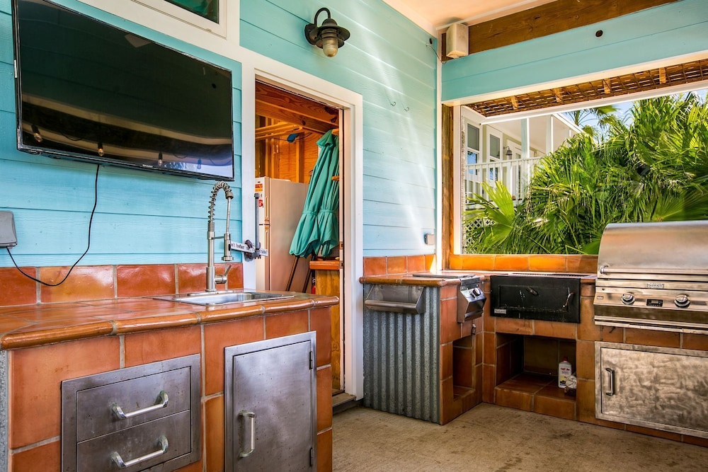 Margaritaville on the Bay by Ryson Vacation Rentals