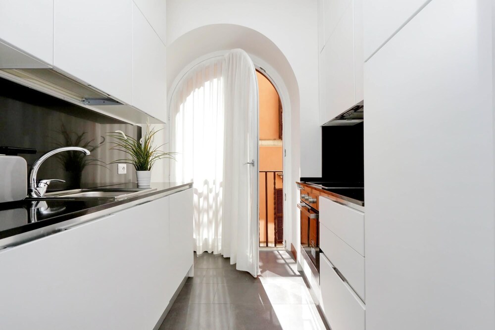 B5 Piazzetta Margutta - B5 - My Extra Home