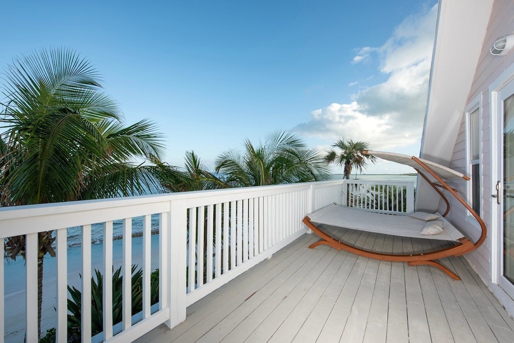 Veselka - Remodeled Home On Double Bay Beach 3 Bedroom Home