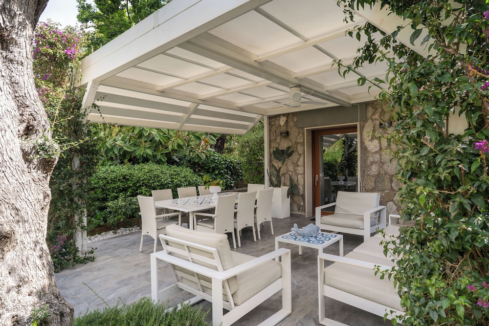 IL CANTO DELLE SIRENE - SOFIA APARTMENTS