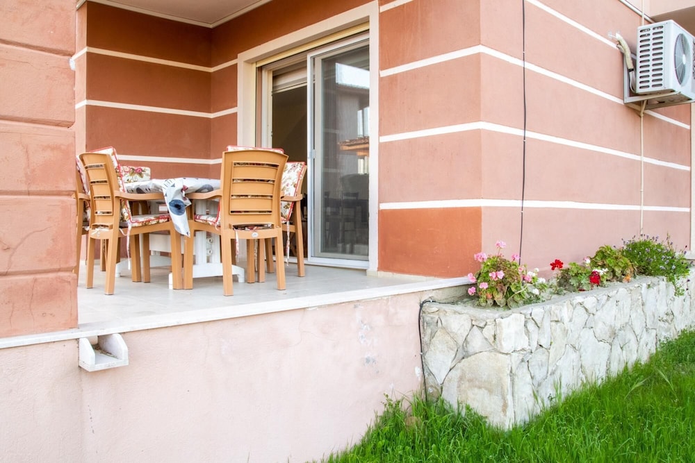 Gorgeous Separate Villa With Pool in Kusadasi view 5