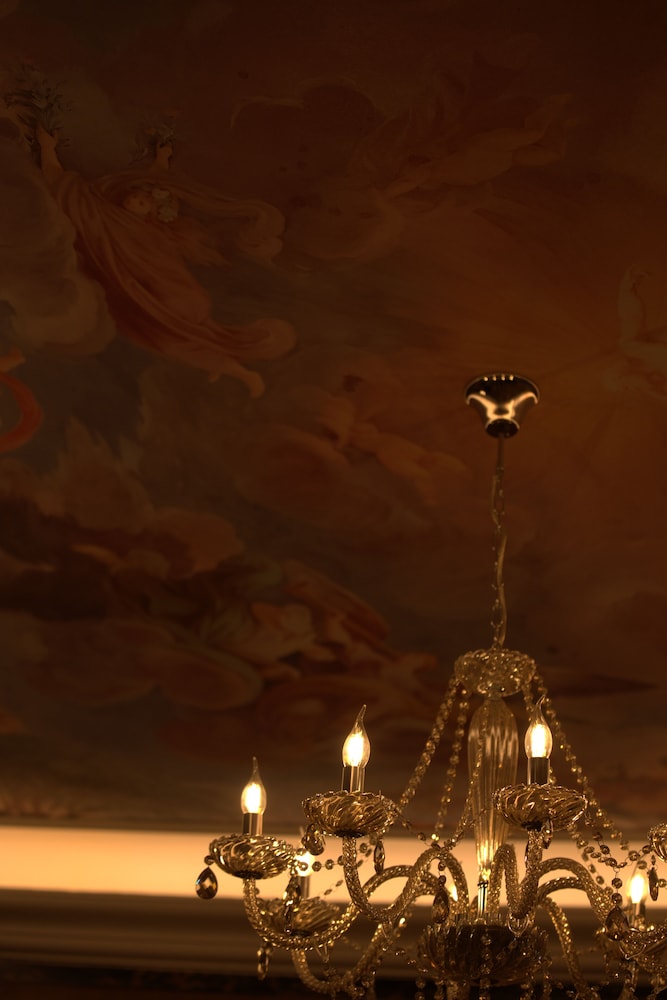 2115 Boutique Hostel