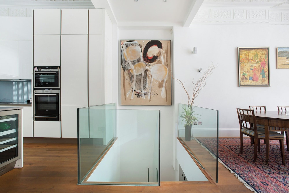 Courtfield Road II by Onefinestay
