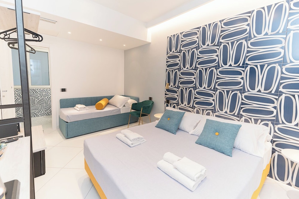 Maiori Suites