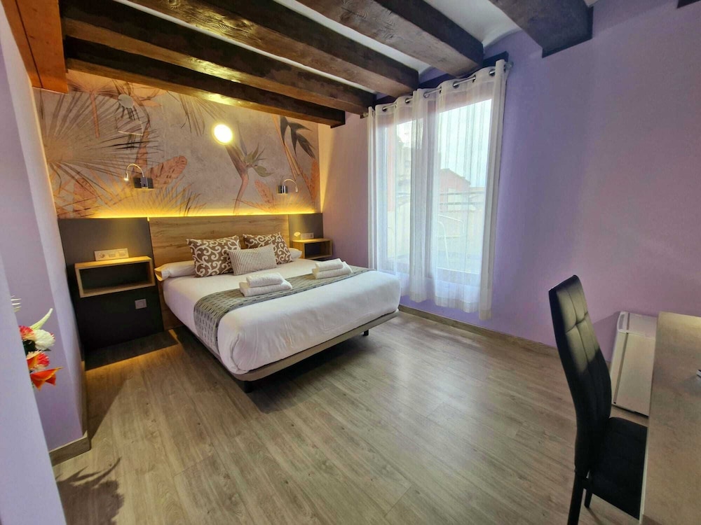 Feeling Home - Suites&Rooms