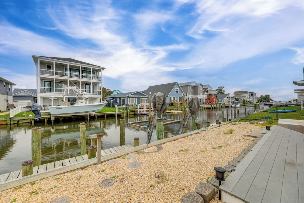 Waterfront Gem w/ Dock: 3 Mi to Fenwick Island Fun