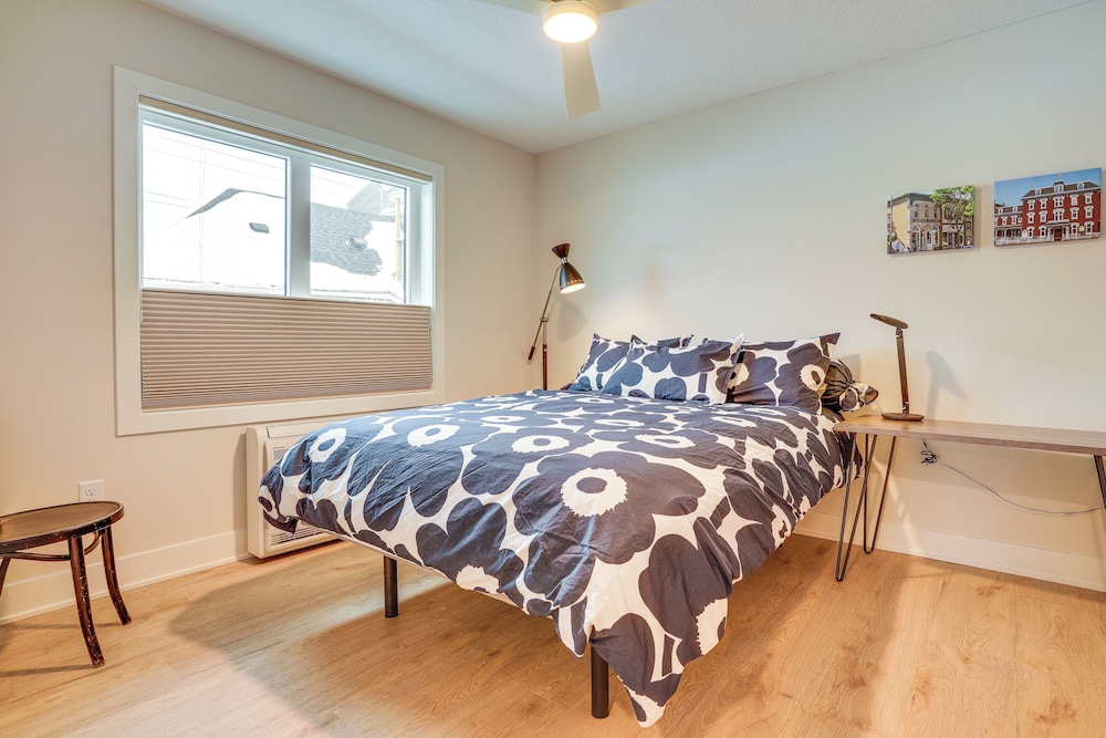 < 1 Mi to Carleton College: Wfh-friendly Apartment