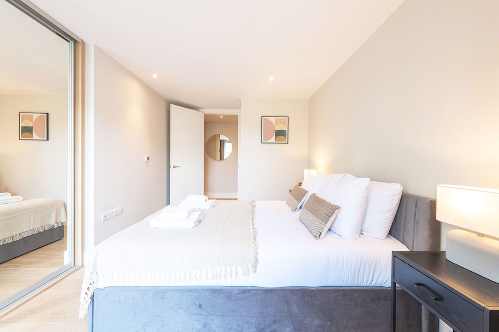 Accomodo London Southbank - Spacious & Elegant Apartments near Big Ben & London Eye