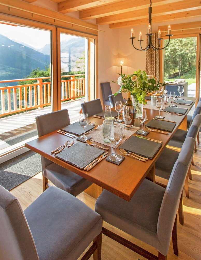 Chalet Heremence Near Les 4 Vallees Ski Area
