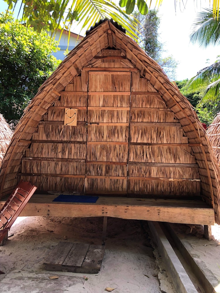 Nice Beach Bungalow