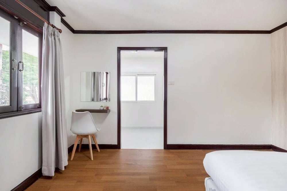 Greta Villa Nakluea 18